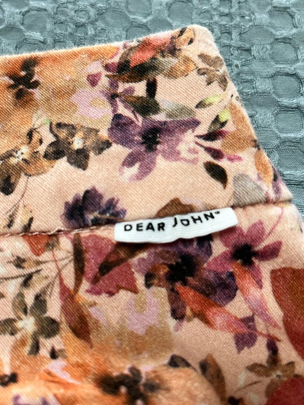 Dear John Hampton Floral Shorts Size 28 - Picture 8 of 11